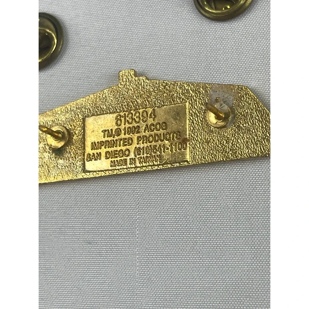 AT&T Global‎ Olympic Village Atlanta 1996 Commemorative Lapel Pin VTG 00825